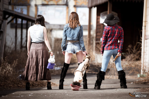 Exploring abandoned Western Village ruins in Tochigi, Japan: urban adventure with three women.