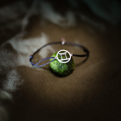 Geometric moss gemstone charm bracelet